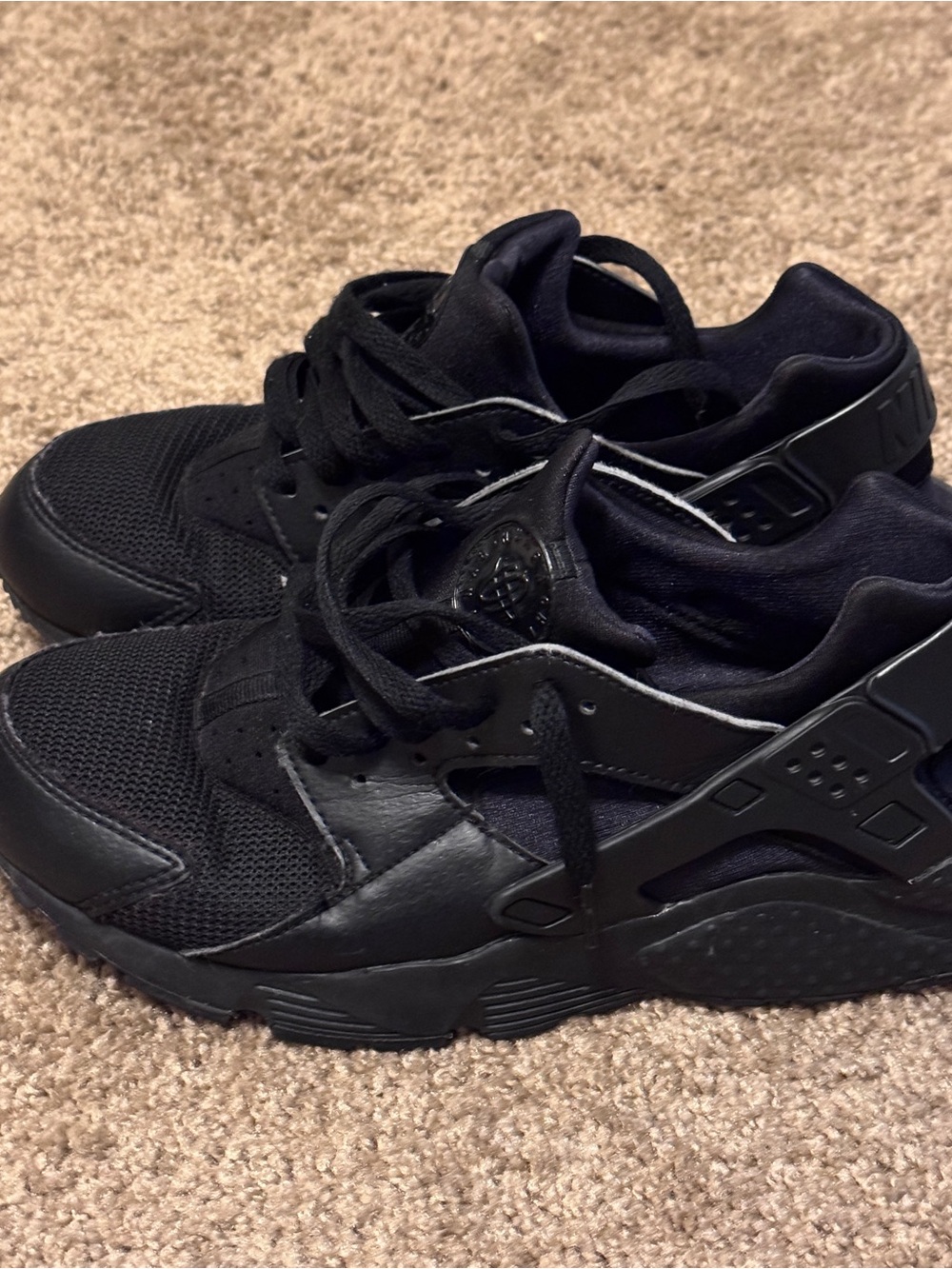 Nike Air Huarache Triple Black Youth 7 Black Lace Up Logo